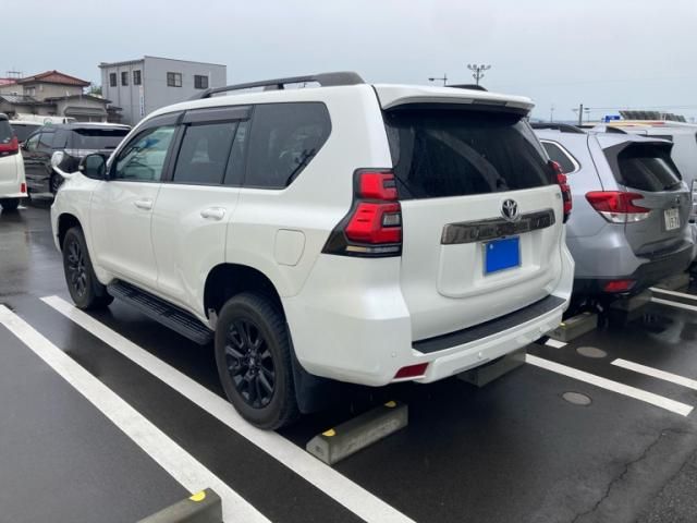 LANDCRUISER PRADO