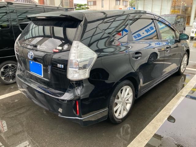 PRIUS Alpha