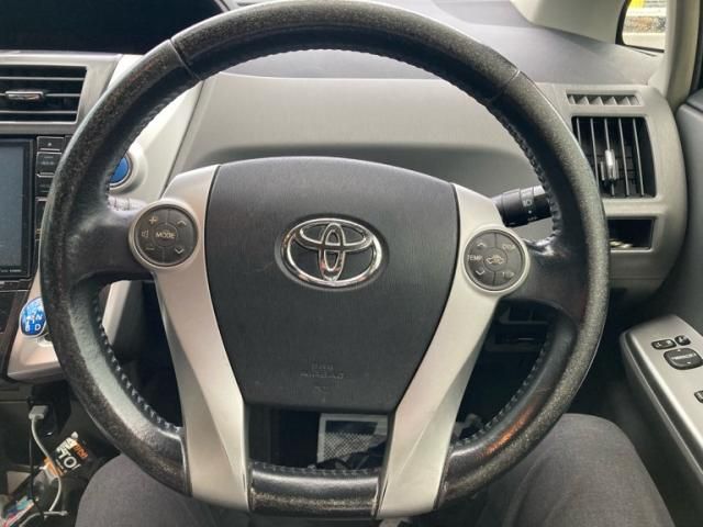 PRIUS Alpha