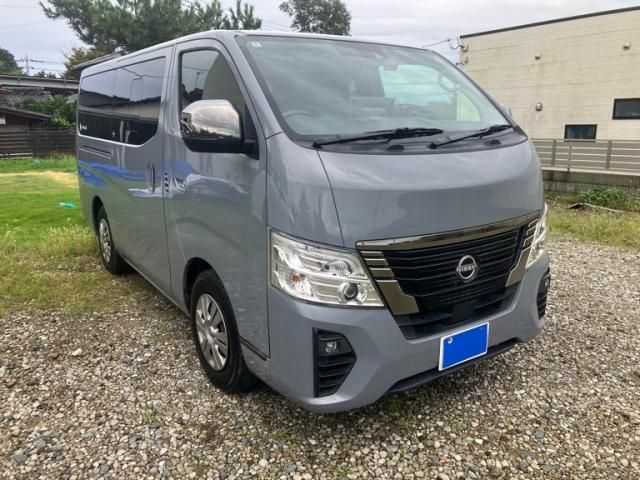 CARAVAN van 2WD