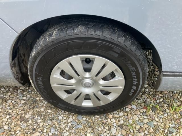CARAVAN van 2WD