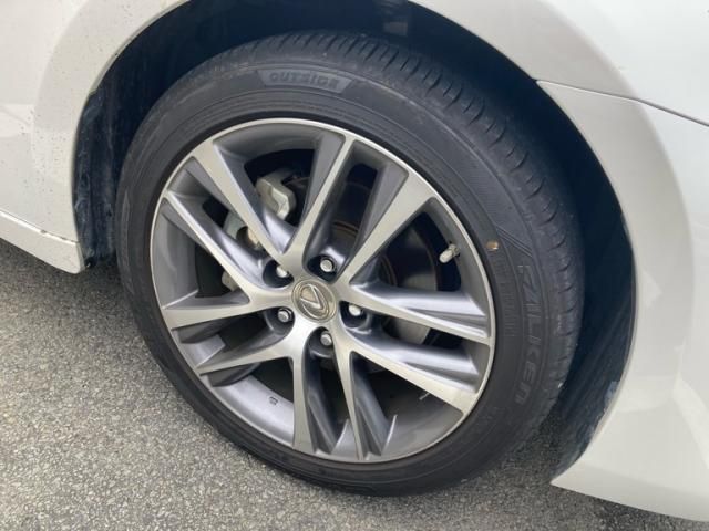 LEXUS IS300h
