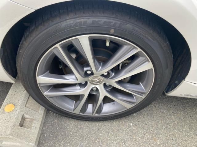 LEXUS IS300h