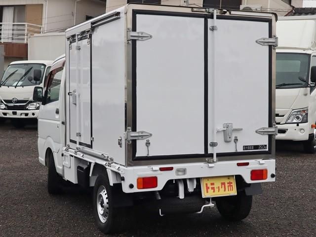 CLIPPER truck