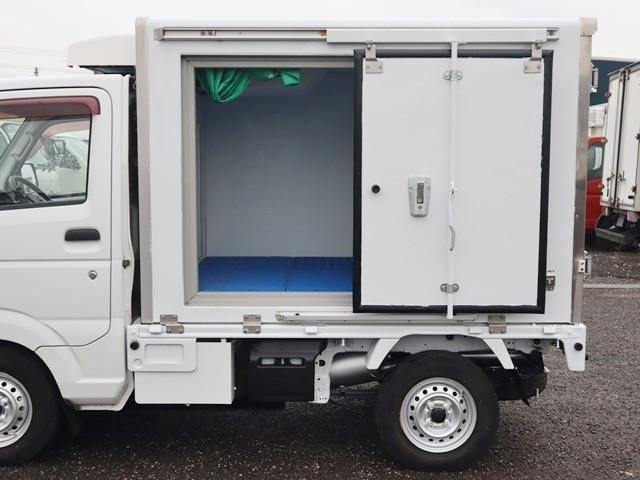 CLIPPER truck