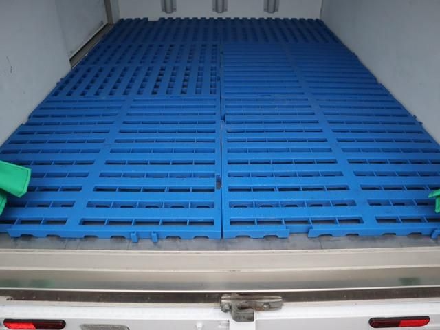 CLIPPER truck