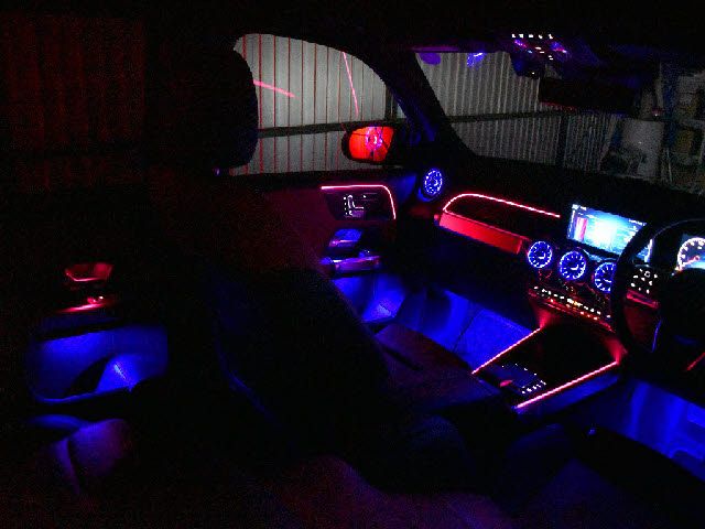 MERCEDES BENZ GLB