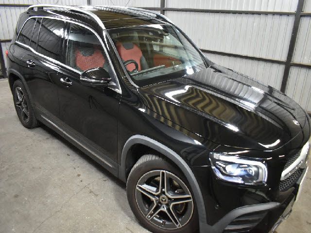 MERCEDES BENZ GLB