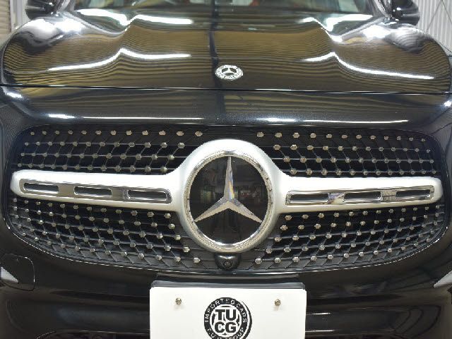 MERCEDES BENZ GLB