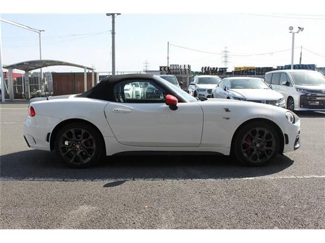 ABARTH 124 SPIDER