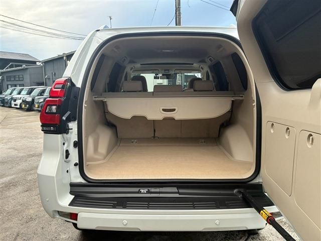 LANDCRUISER PRADO