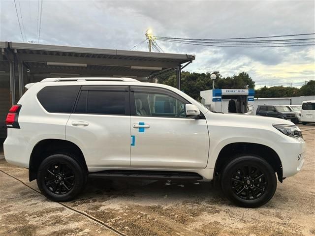 LANDCRUISER PRADO