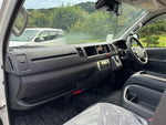 HIACE COMMUTER