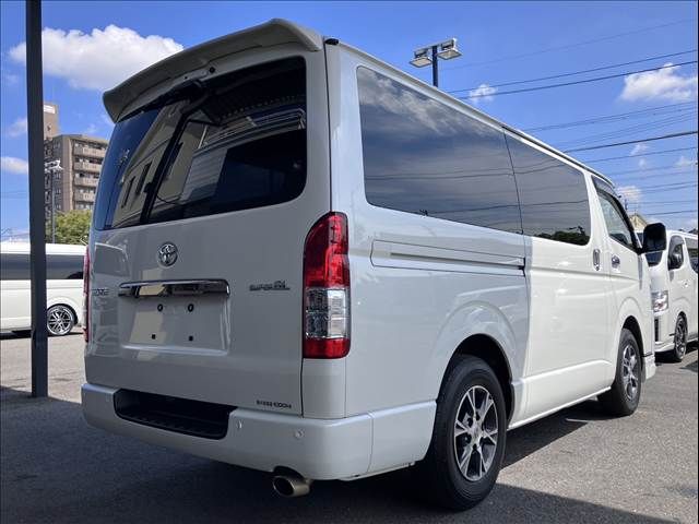 HIACE van 4WD