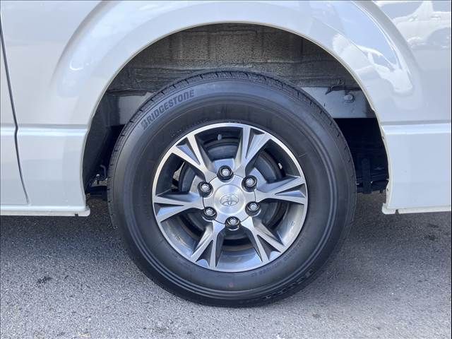 HIACE van 4WD