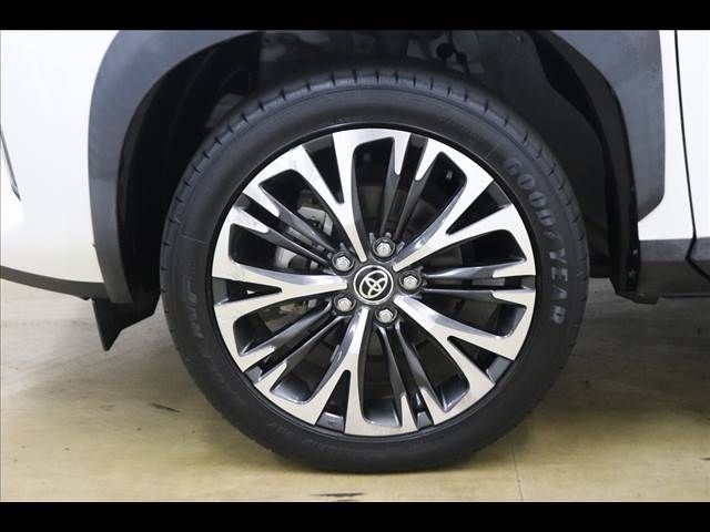 YARIS CROSS HYBRID