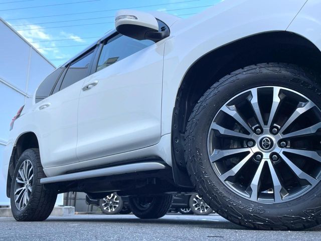 LANDCRUISER PRADO