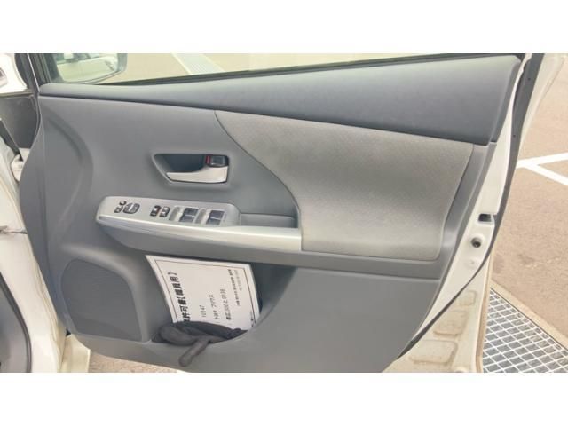 PRIUS Alpha