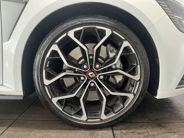 RENAULT MEGANE hatchback