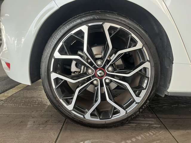 RENAULT MEGANE hatchback