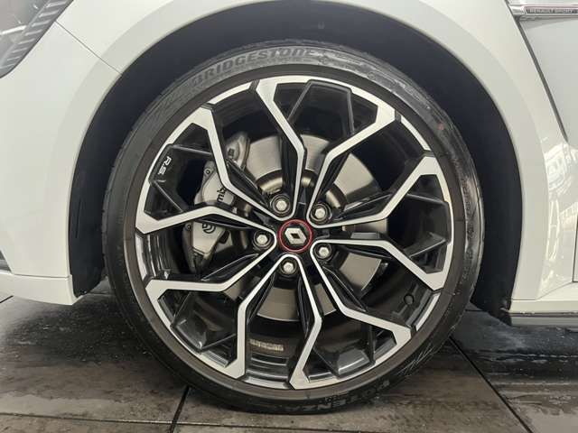 RENAULT MEGANE hatchback