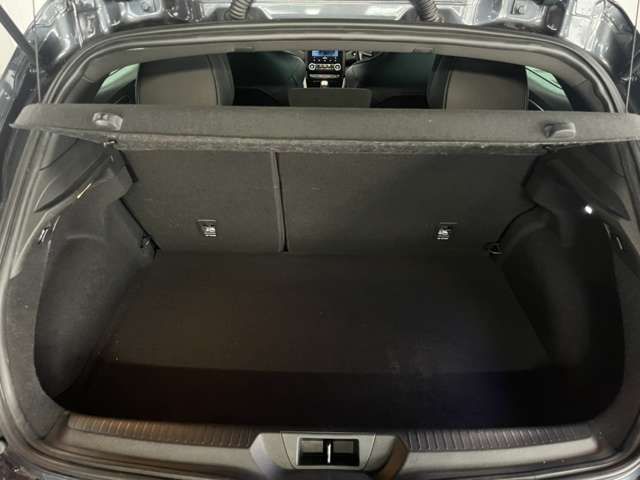 RENAULT MEGANE hatchback