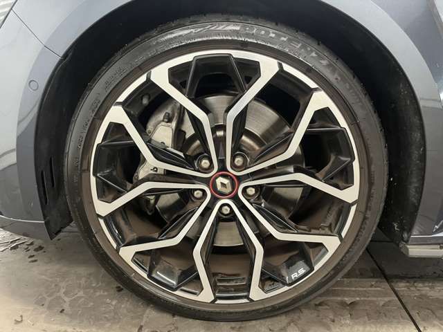 RENAULT MEGANE hatchback