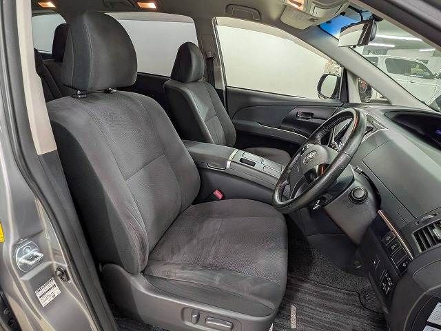 ESTIMA HYBRID 4WD