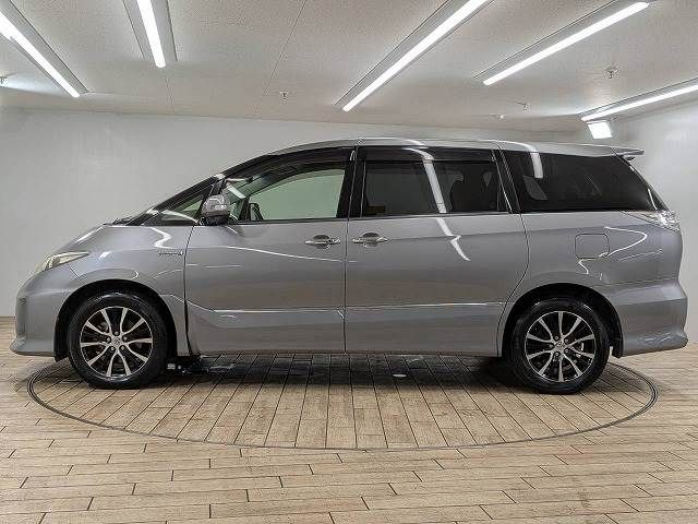 ESTIMA HYBRID 4WD