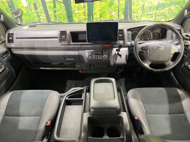 HIACE van 2WD
