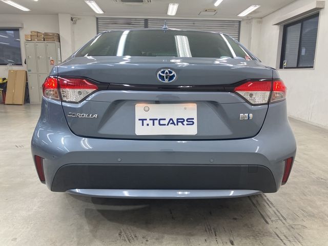 COROLLA sedan HYBRID 4WD