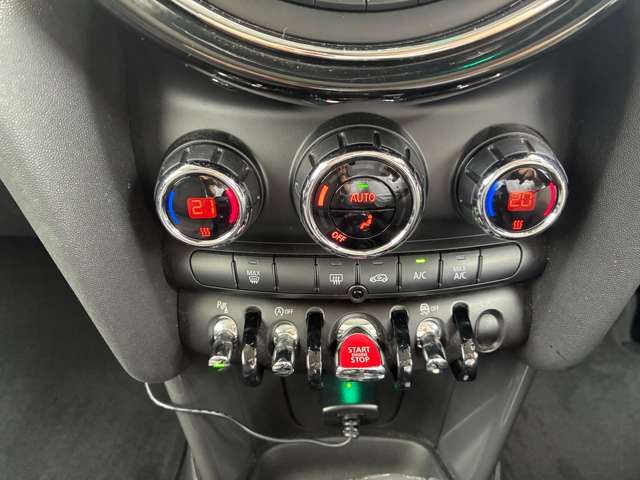 MINI COOPER D 5DOOR