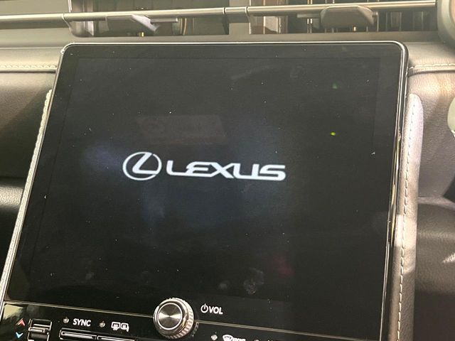 LEXUS LBX