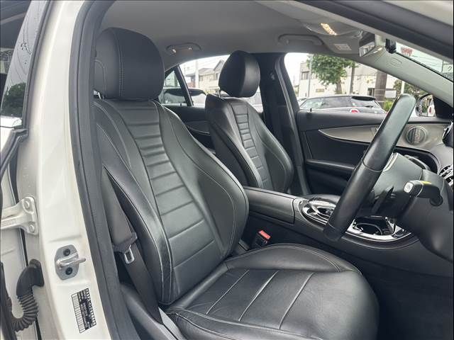 MERCEDES BENZ E class sedan