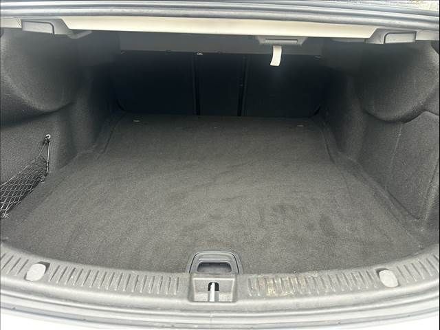 MERCEDES BENZ E class sedan