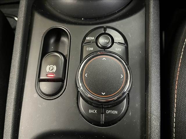 BMW MINI ONE CLUBMAN