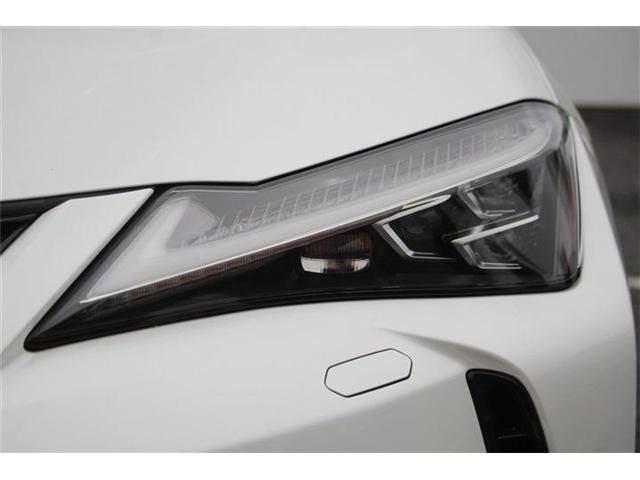 LEXUS UX200