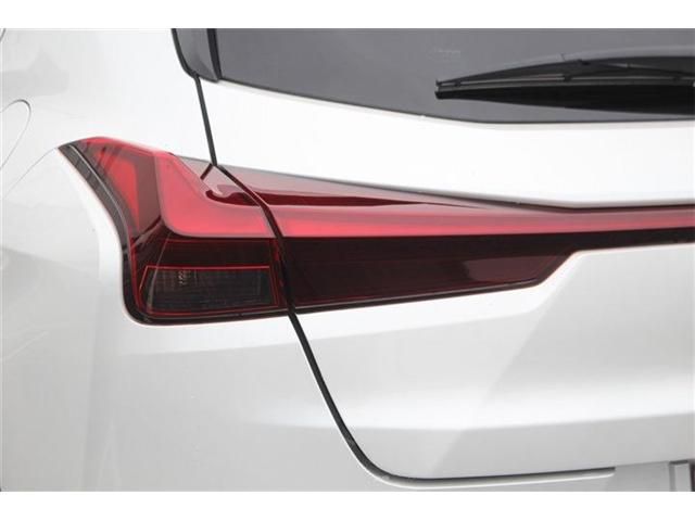 LEXUS UX200