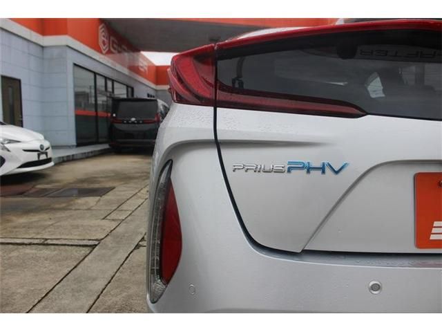 PRIUS PHV