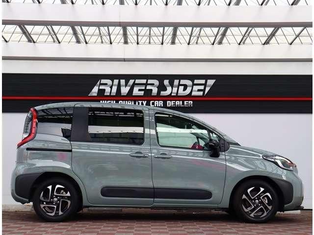 SIENTA HYBRID