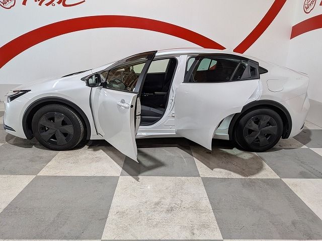 PRIUS 4WD