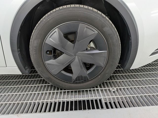 PRIUS 4WD