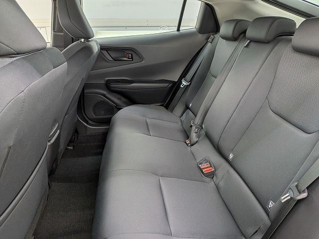 PRIUS 4WD