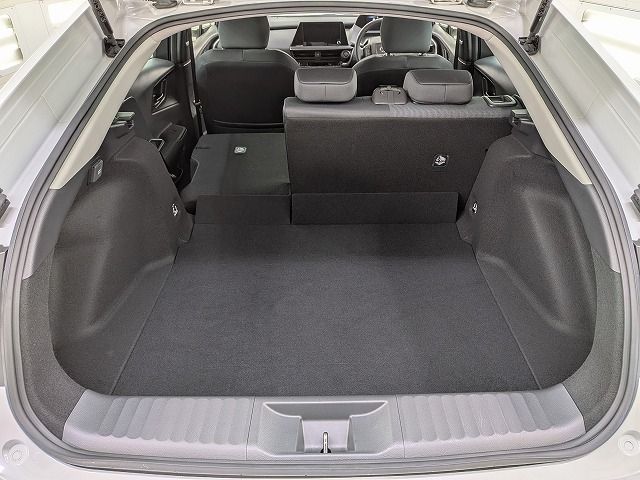 PRIUS 4WD