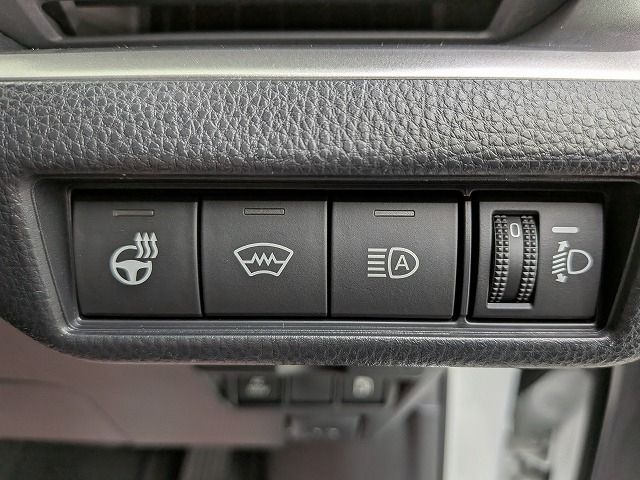 PRIUS 4WD