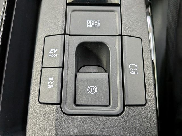 PRIUS 4WD