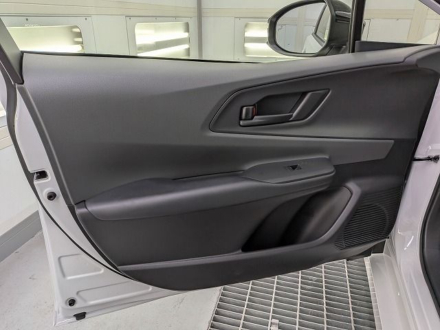 PRIUS 4WD