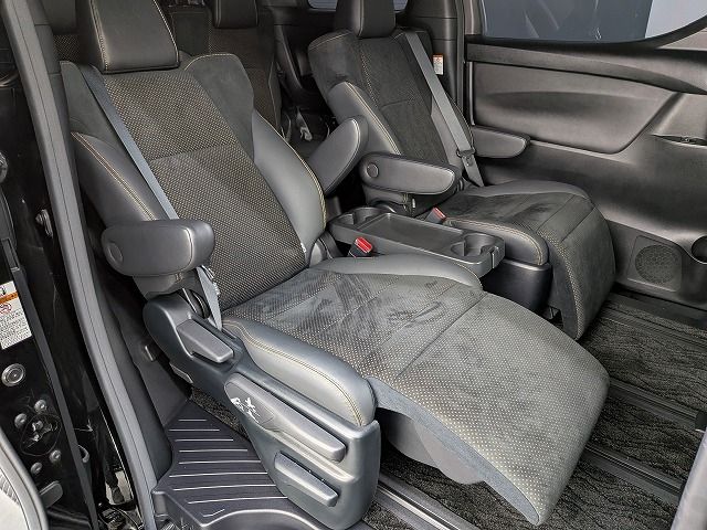ALPHARD hybrid 4WD