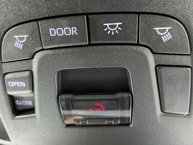 COROLLA CROSS HYBRID