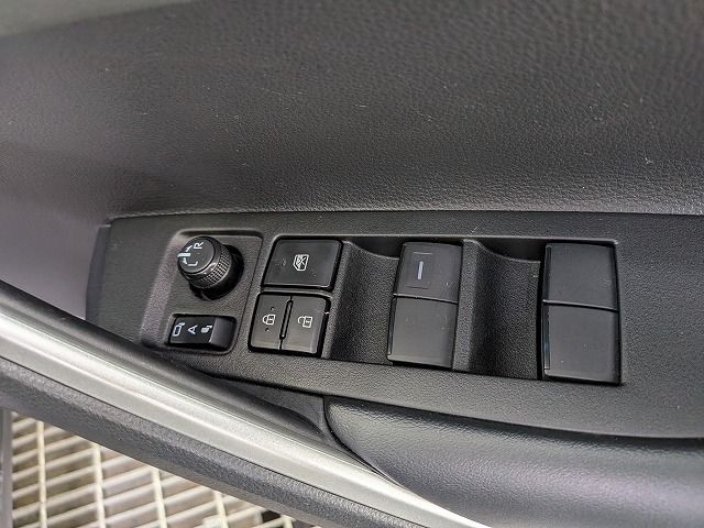 COROLLA CROSS HYBRID